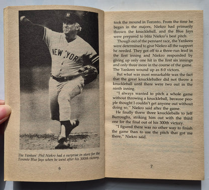 Amazing But True Sports Stories by Phyllis and Zander Hollander (Very Good, 1986, Pbk, 140 pages, Scholastic)