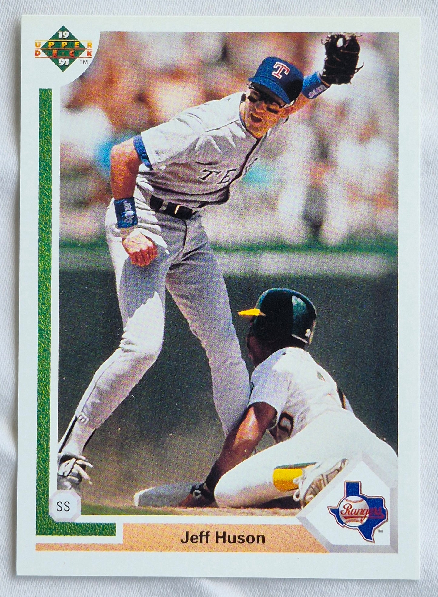 Scott Bailes California Angels Relief Pitcher 1992 Score #331 Baseballkarte (Exzellent)