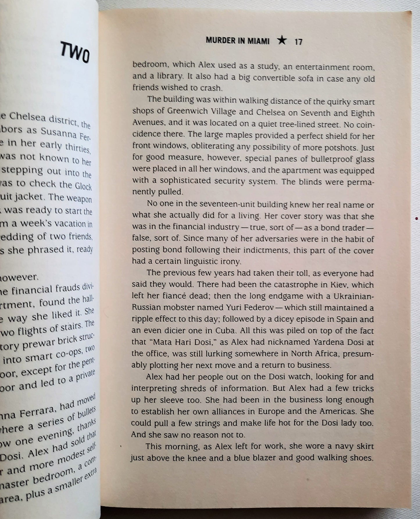 Murder in Miami by Noel Hynd (Cuban Trilogy #2, Good, 2012, Pbk, 360 pages, Zondervan)