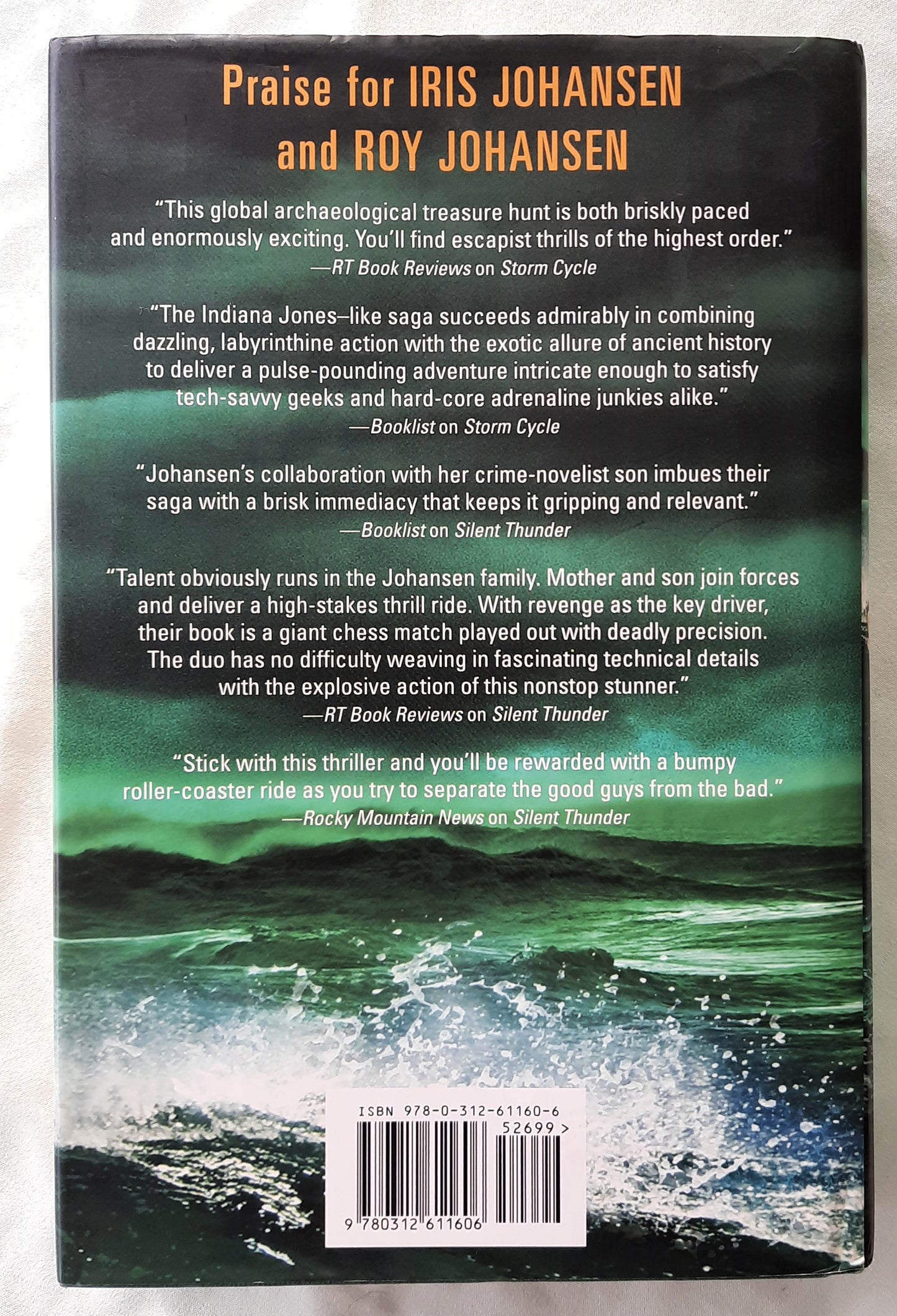 Shadow Zone by Iris Johansen; Roy Johansen (Hannah Bryson #2, Very Good, HC, 2010, St. Martin's Press, 372 pages)