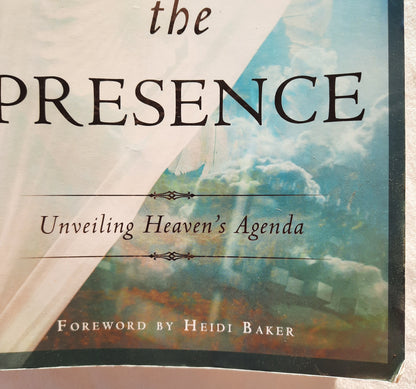 Hosting the Presence: Unveiling Heaven's Agenda by Bill Johnson (Very good, 2012, Pbk, 204 pages, Destiny Image)