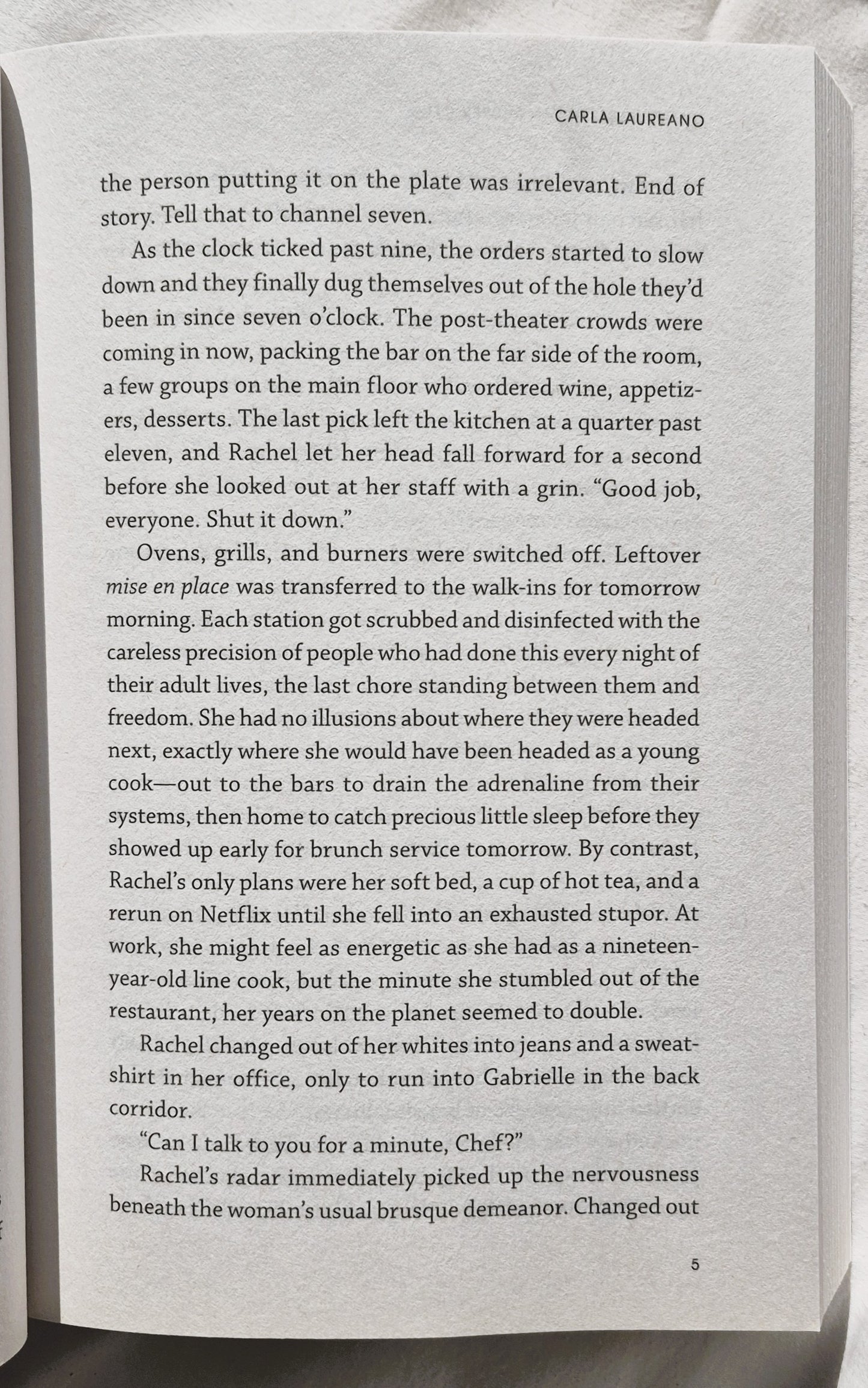 The Saturday Night Supper Club #1 von Carla Laureano (Neu, 2018, Broschiert, Tyndale Fiction)