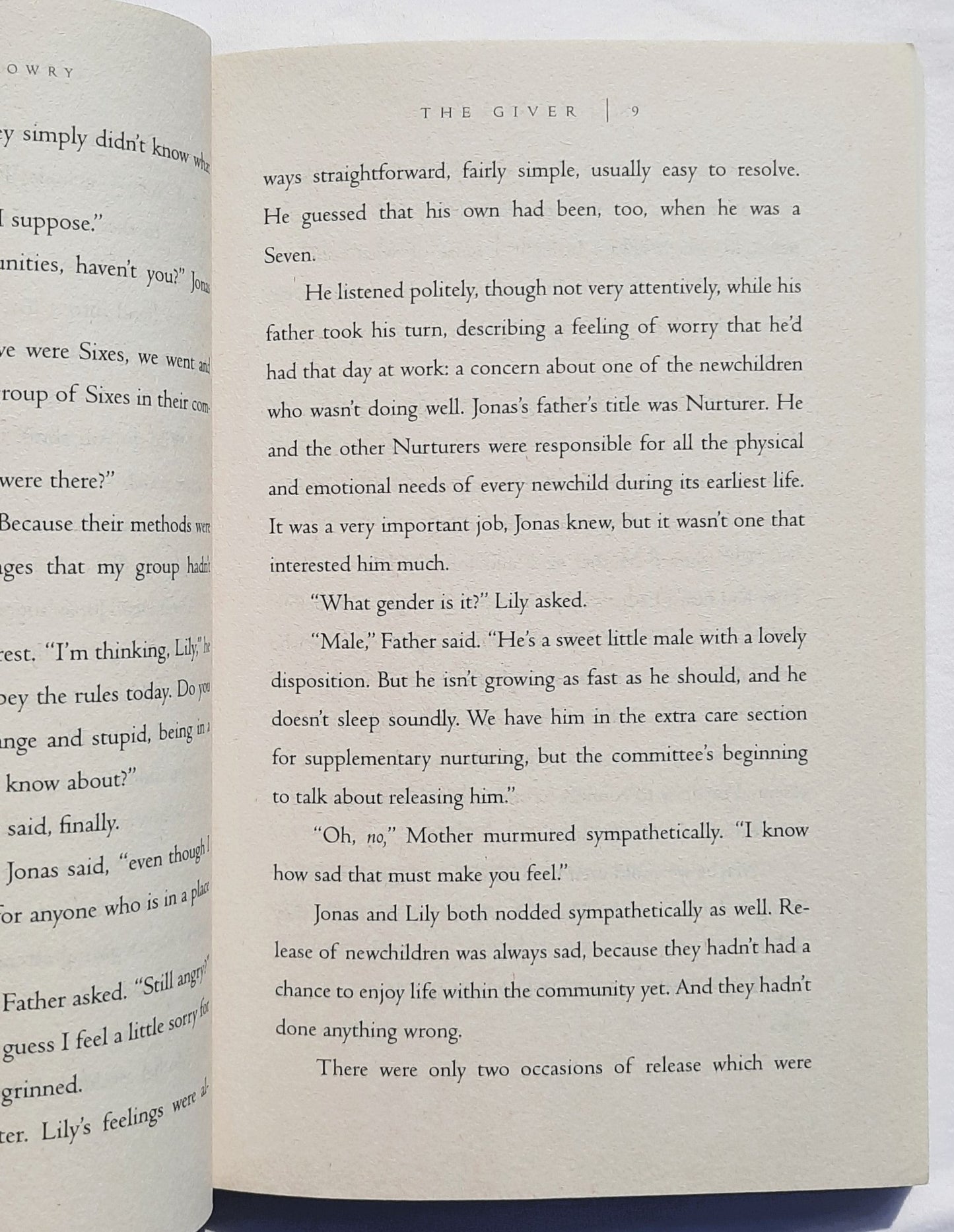 The Giver by Lois Lowry (The Giver #1, Very Good, 1993, Pbk, 240 pages, Clarion Books)