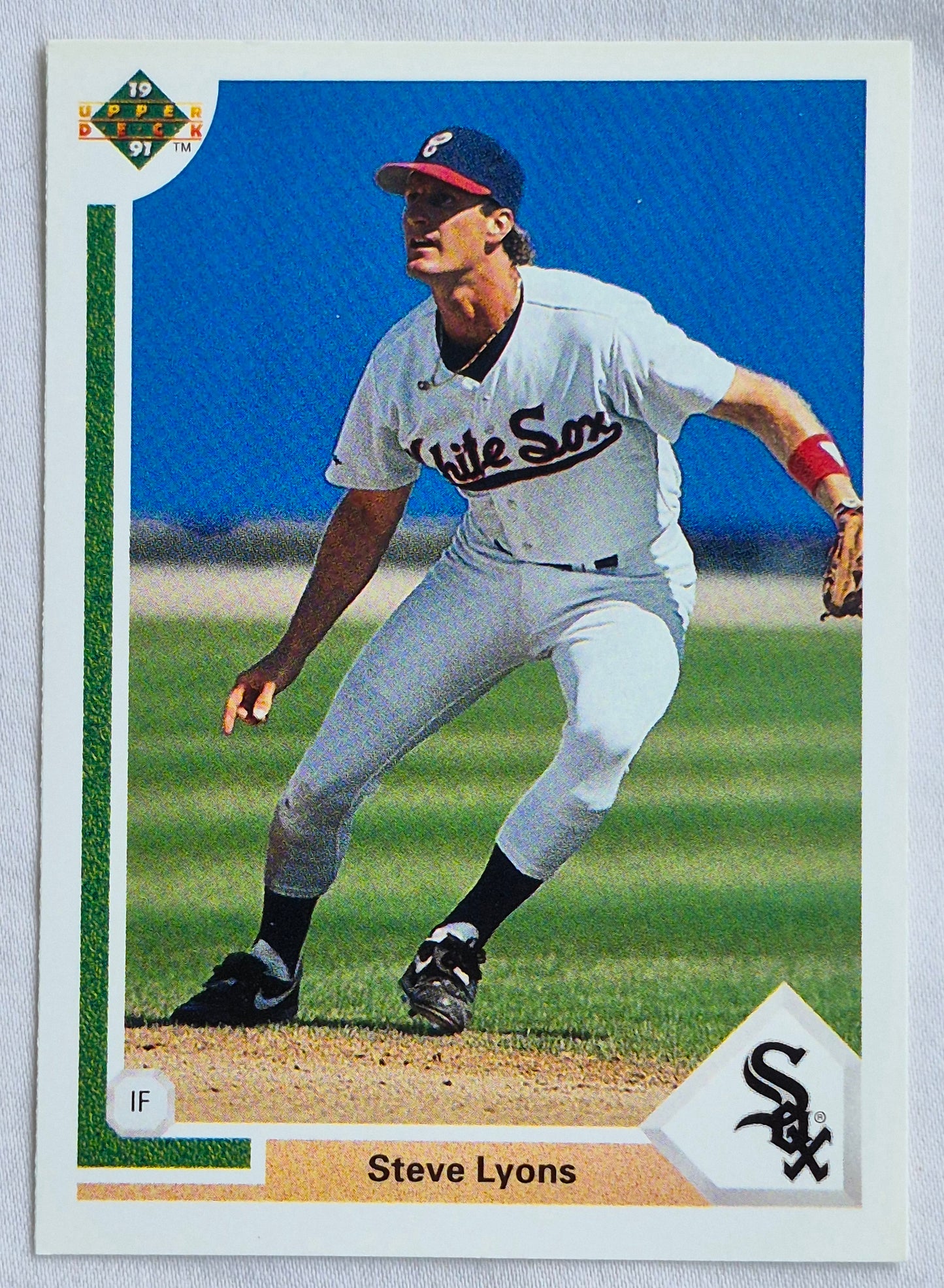 Scott Bailes California Angels Relief Pitcher 1992 Score #331 Baseballkarte (Exzellent)