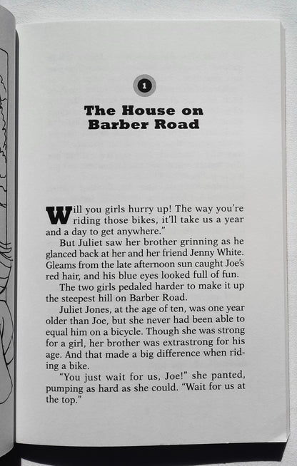 Too Smart Jones and the Spooky Mansion by Gilbert L. Morris (New, 2000, Pbk, 130 pages, Moody Pub.)