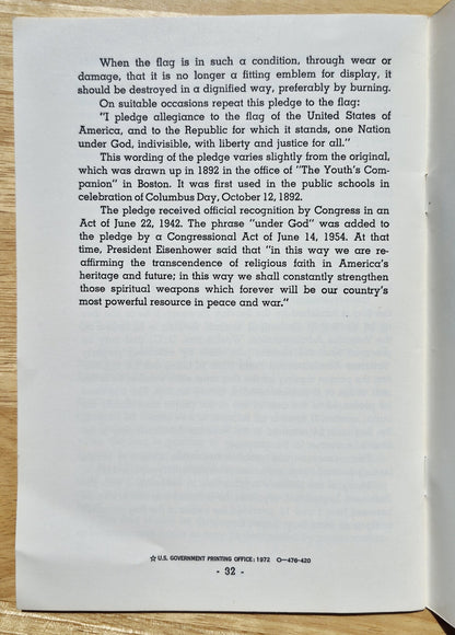 How to Respect and Display Our Flag U.S. Marine Corp (Sehr gut, 1968, Paperback, 32 Seiten, U.S. Government Printing Office)