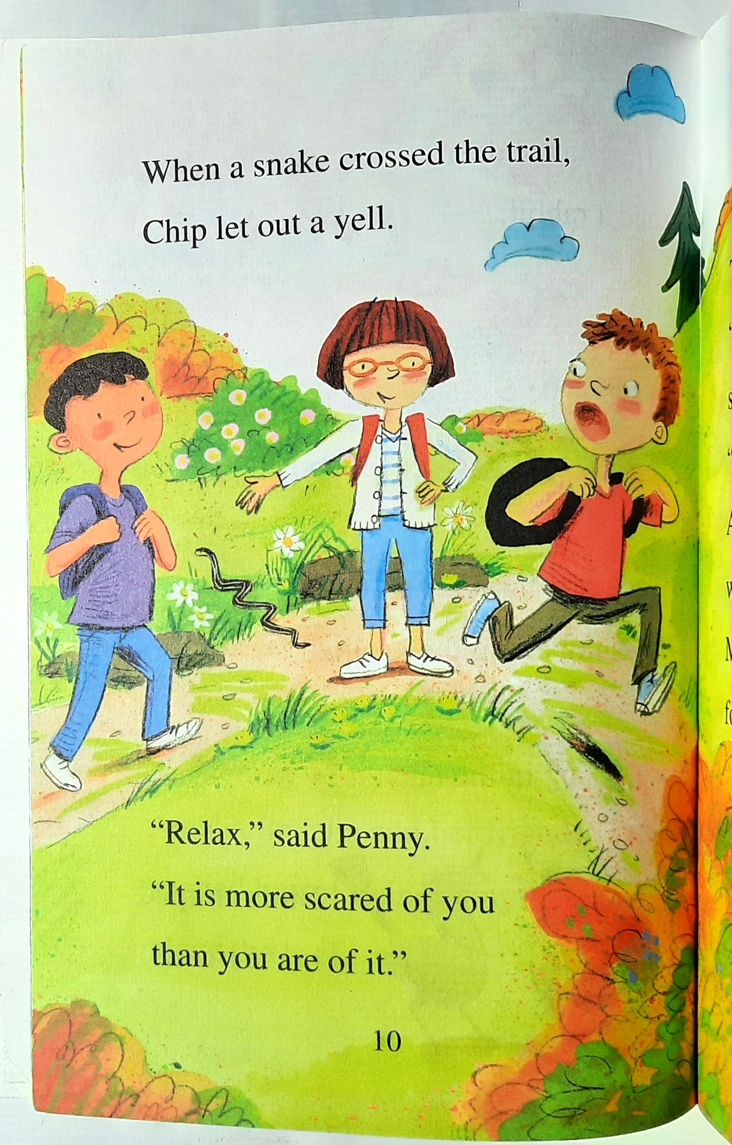 Amelia Bedelia Hits the Trail by Herman Parish (Very good, 2014, Pbk, 32 pages, Scholastic)