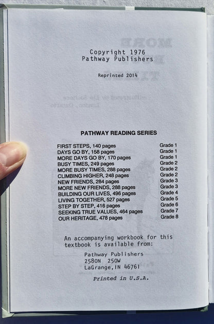 More Busy Times Reader von Pathway Publishers (Sehr gut, 2014, gebunden, 288 Seiten)