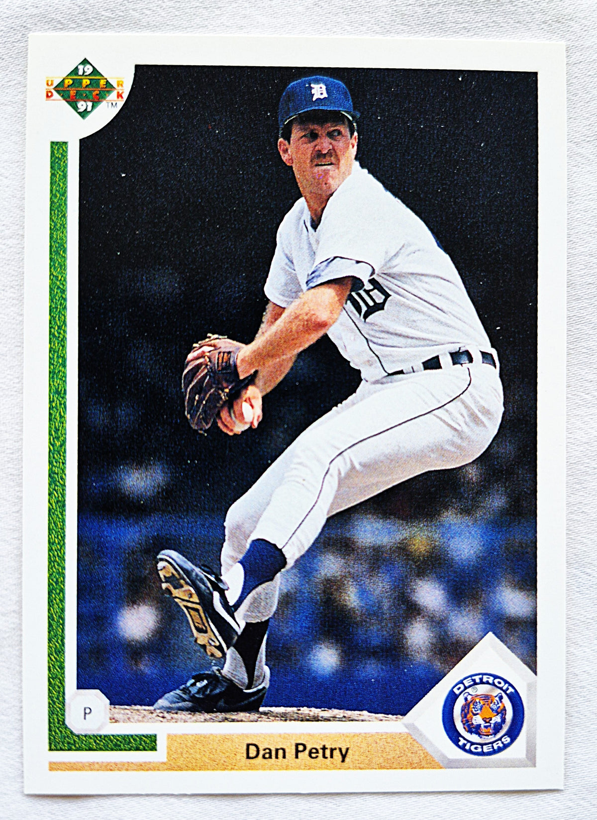 Bewertung '92 Julio Machado Milwaukee Brewers Relief Pitcher #353 Baseballkarte Nahezu Neuwertig