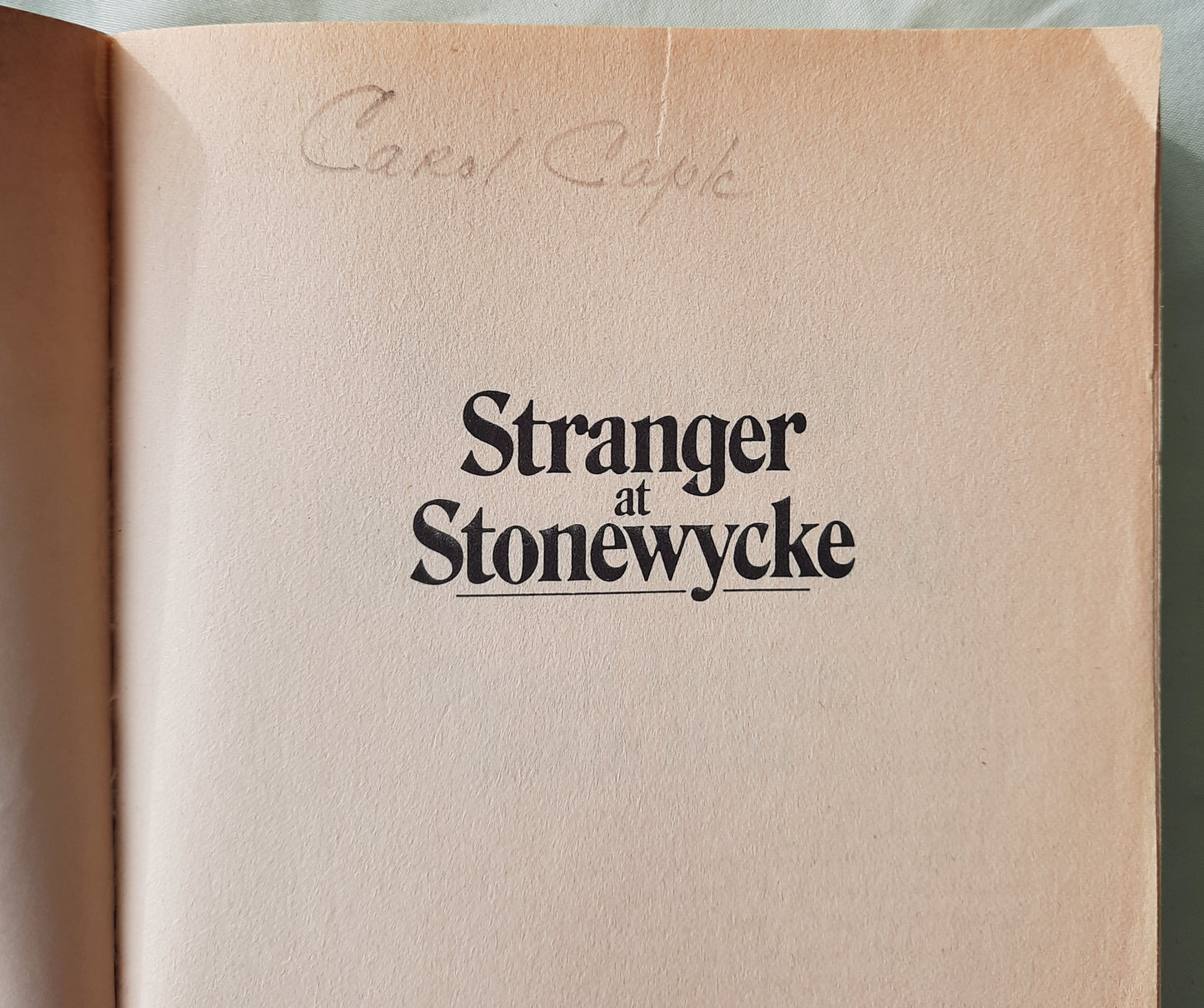 Stranger at Stonewycke by Michael Phillips; Judith Pella (The Stonewycke Legacy #1, Good, 1987, Pbk, 350 pages, Bethany House)