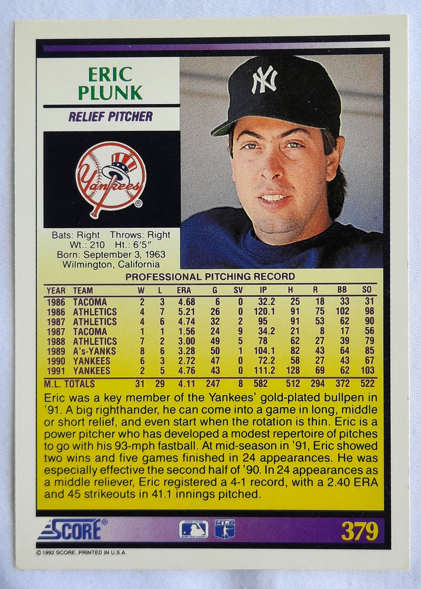 Score '92 Eric Plunk  New York Yankees Relief Pitcher #379 Baseball Card Near Mint