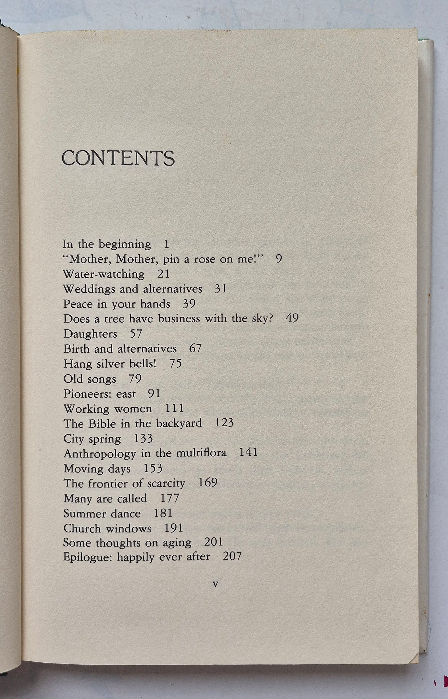 Trivia and More Trivia por Dan Carlinsky; Edwin Goodgold (Muy bueno, 1966, Tapa dura, 268 páginas, Castle Books)