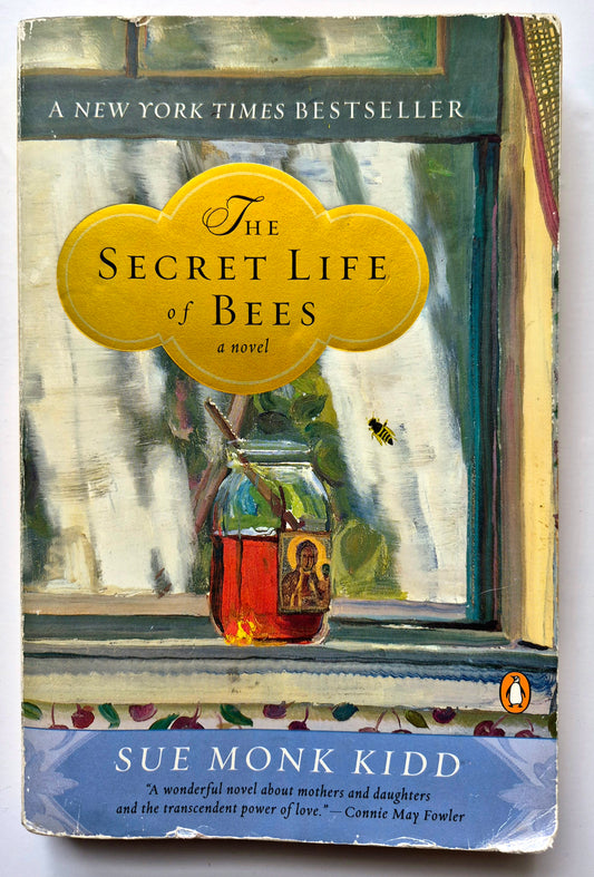 The Secret Life of Bees by Sue Monk Kidd (Acceptable, 2002, Pbk, 317 pgs, Penguin)