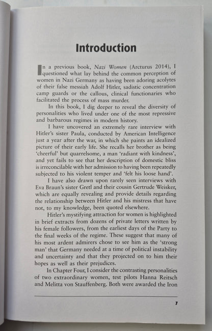 Nazi Women of the Third Reich: Serving the Swastika von Paul Roland (Sehr gut, 2018, Taschenbuch, 256 Seiten, Arcturus Pub.)