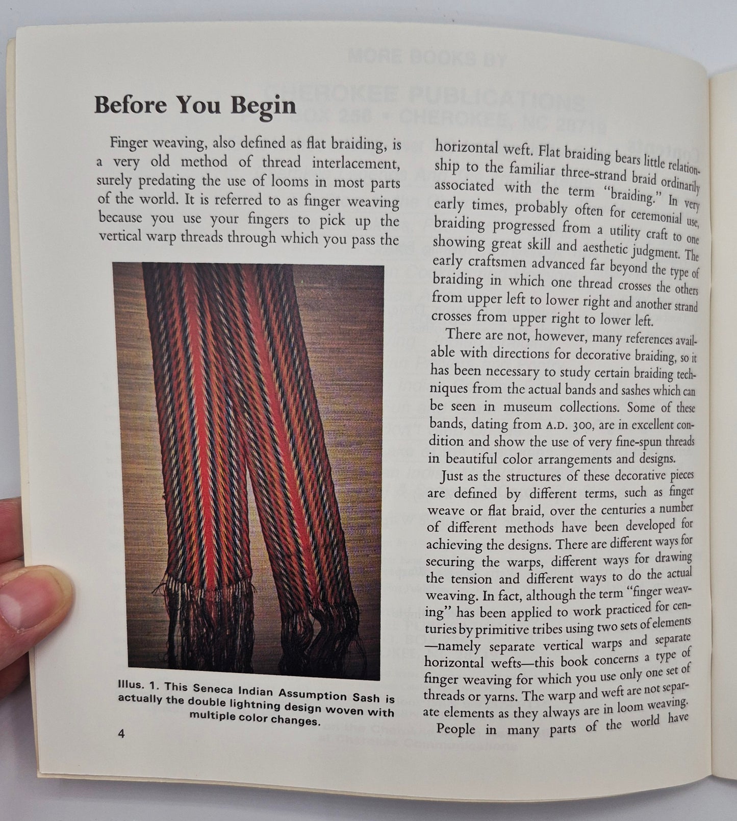 Finger Weaving: Indian Braiding by Alta R. Turner (Very good, 1989, Pbk, 48 pgs, Cherokee Pub.)