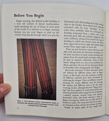 Finger Weaving: Indian Braiding by Alta R. Turner (Very good, 1989, Pbk, 48 pgs, Cherokee Pub.)