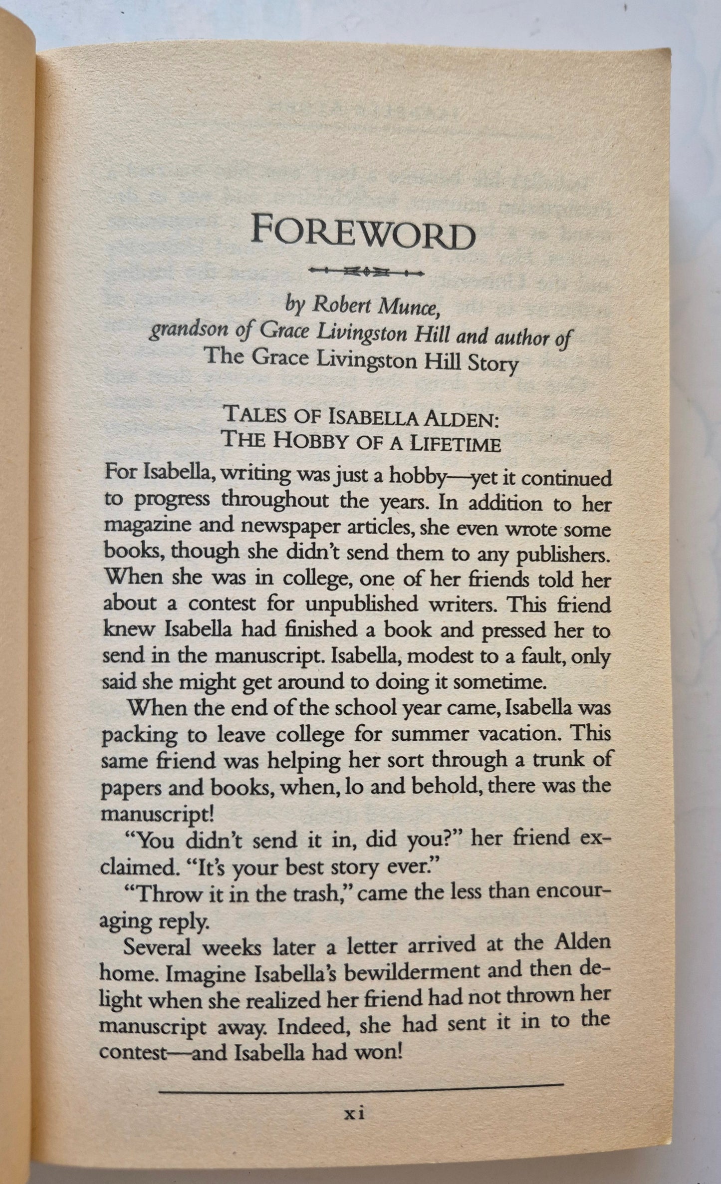 The Hall in the Grove by Isabella Alden -Very good, 1995, Pbk, 400 pgs, Tyndale House