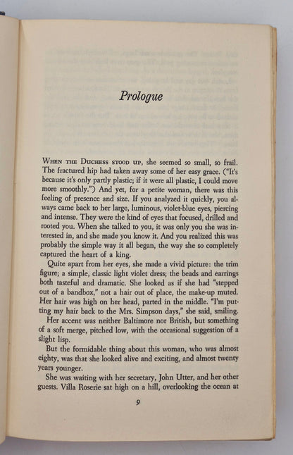 The Woman He Loved: The Story of the Duke & Duchess of Windsor von Ralph G. Martin (Gut, 1974, Gebunden, 608 Seiten, Simon and Schuster)
