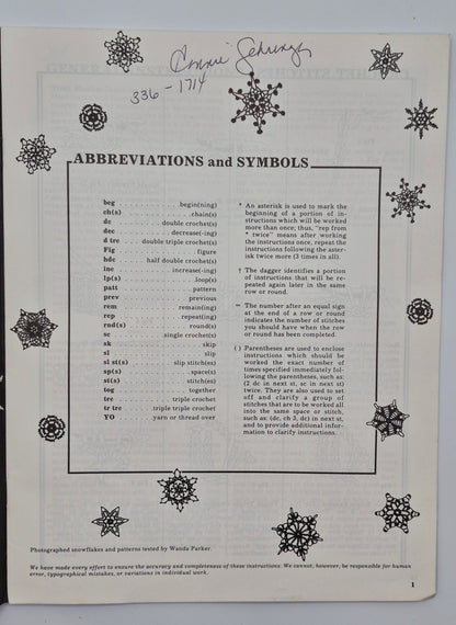 Crocheted Snowflakes by Mary Thomas (Very good, 1983, Pbk, 17 pgs, American School of Needlework)
