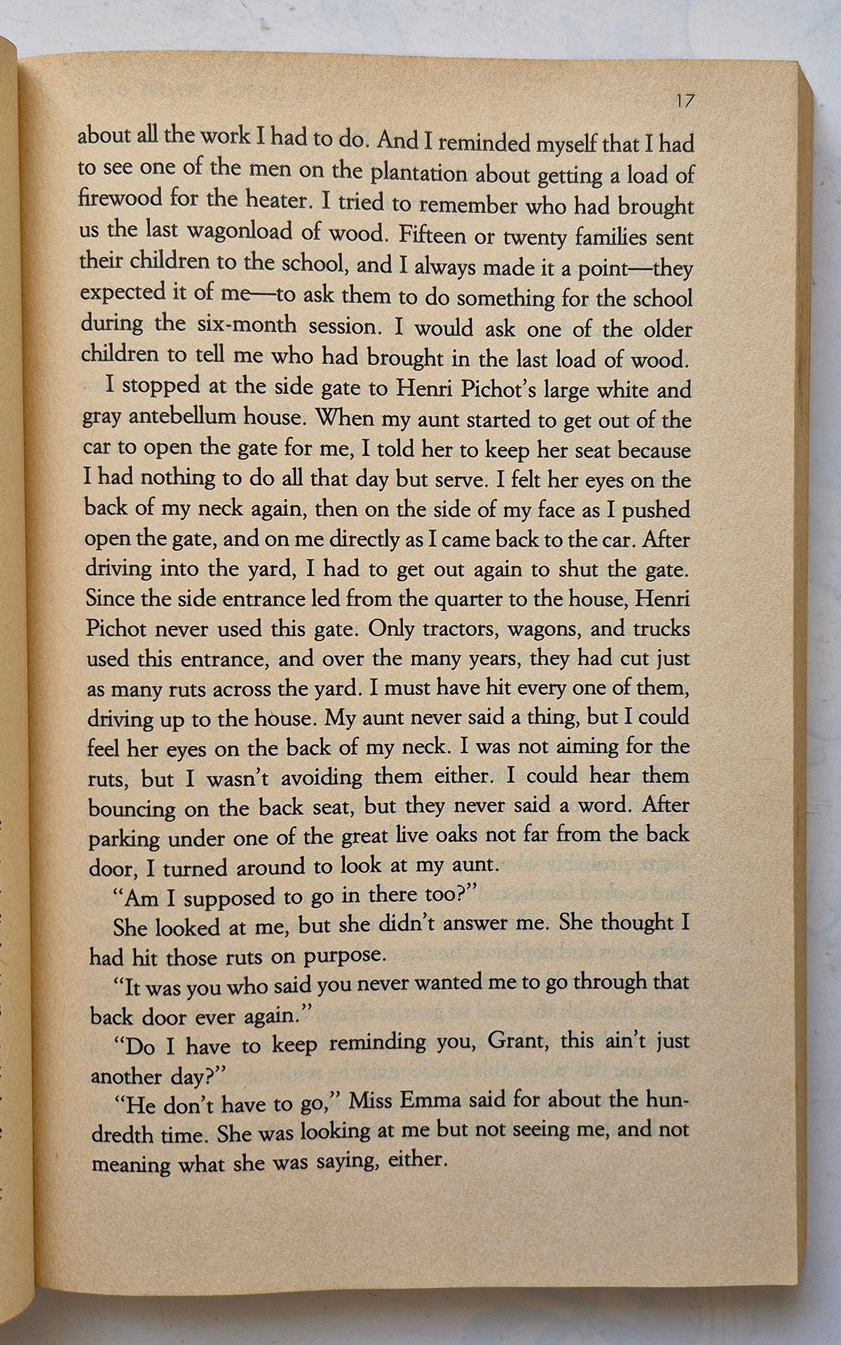 A Lesson Before Dying by Ernest J. Gaines (Good, 1994, Pbk, 256 pgs, Vintage Books)