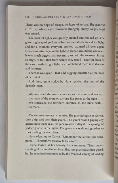 The Scorpion's Tail by Douglas Preston; Lincoln Child -Nora Kelly #2, Very good, 2020, Pbk, 401 pgs, Hachette Book Group