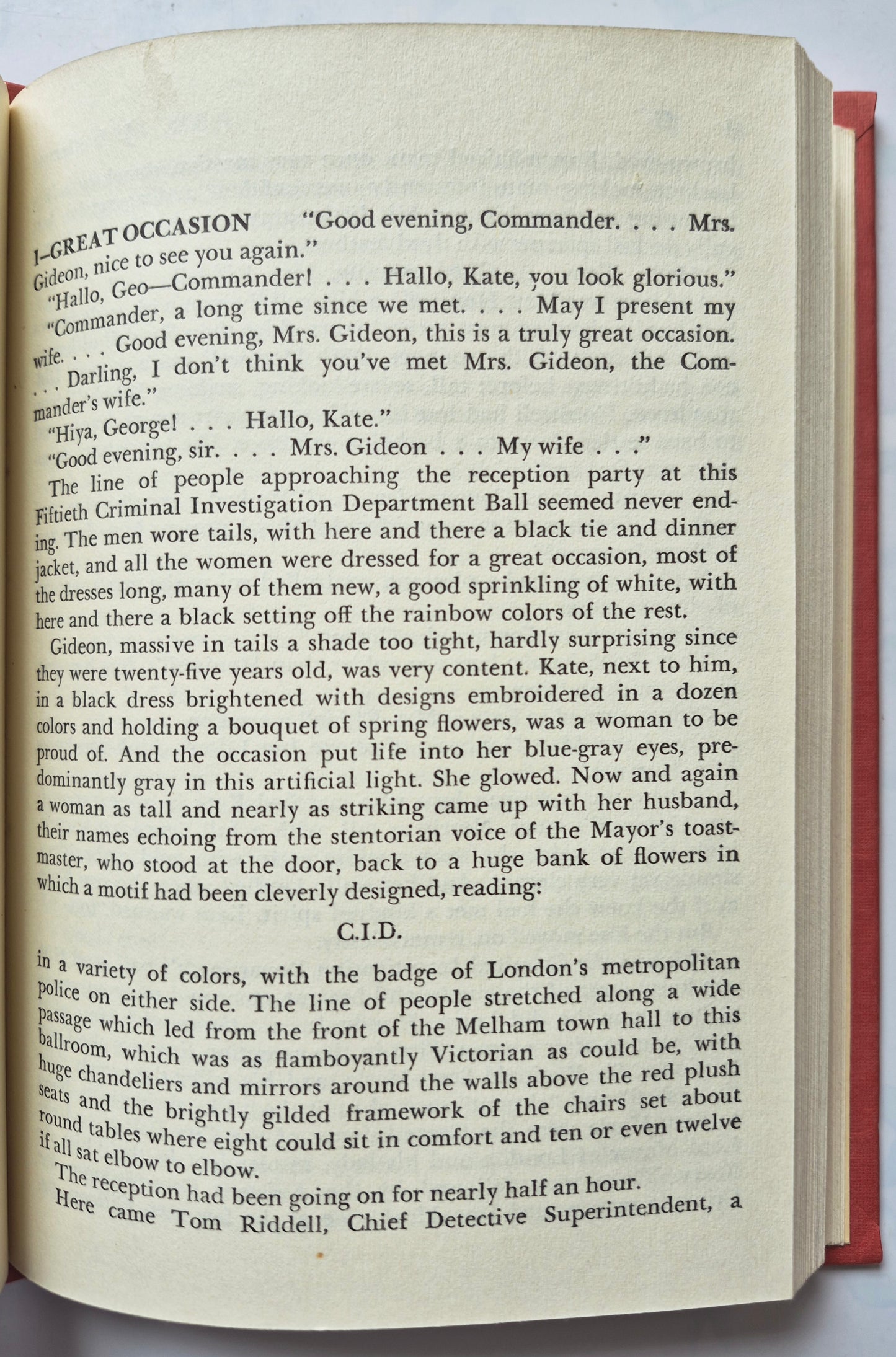 The Case of the Postponed Murder by Erle Stanley Gardner & Gideon's Men by J.J. Marric (Very good, 1973, HC, 302 pgs, Detective Book Club)