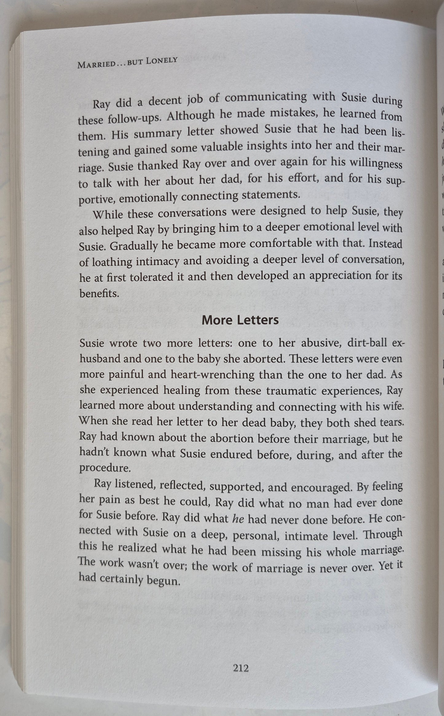 Married but Lonely by David E. Clarke; William G. Clarke -Very good, 2013, Pbk, 239 pgs, Siloam