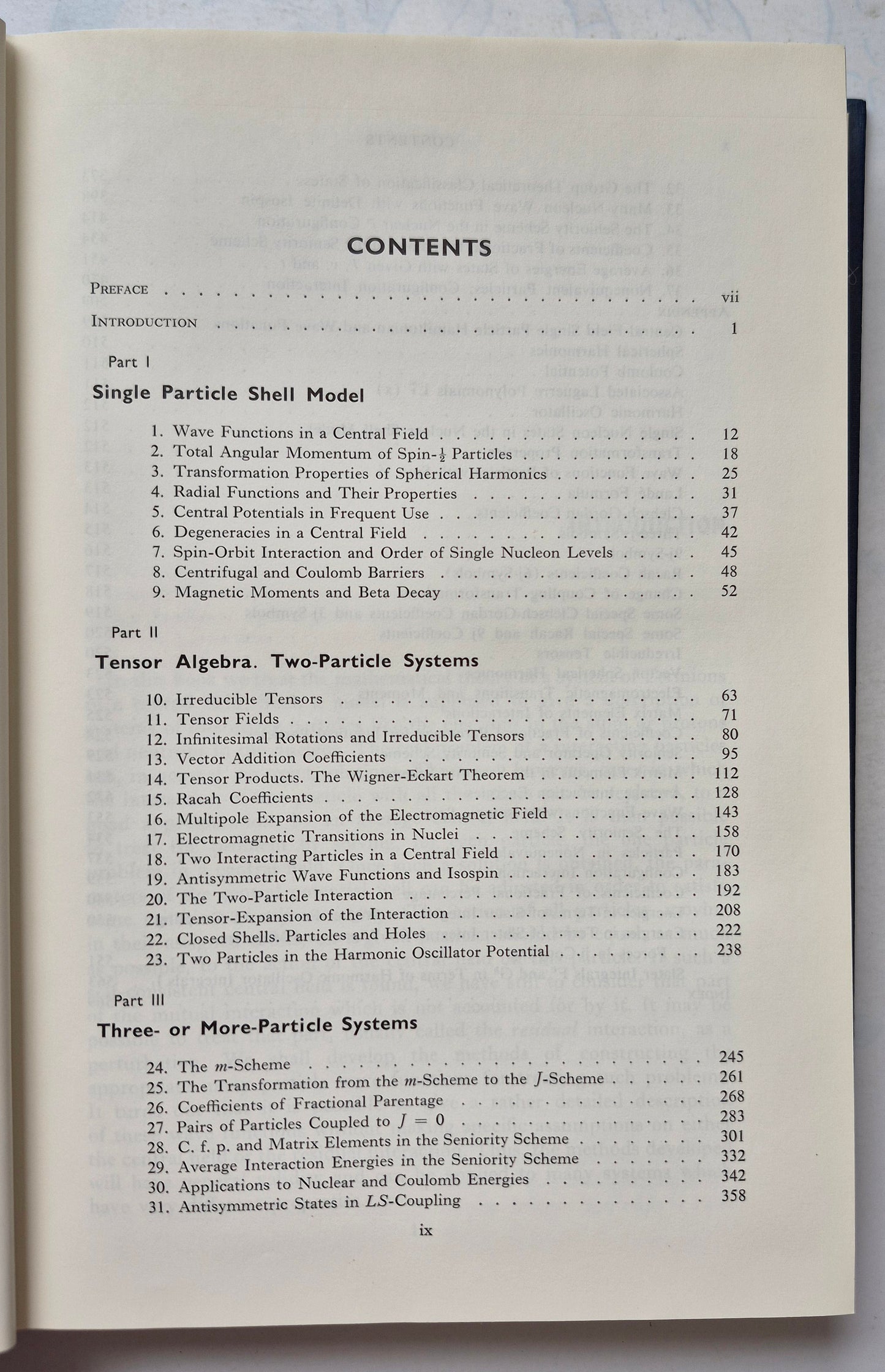 Trivia and More Trivia por Dan Carlinsky; Edwin Goodgold (Muy bueno, 1966, Tapa dura, 268 páginas, Castle Books)