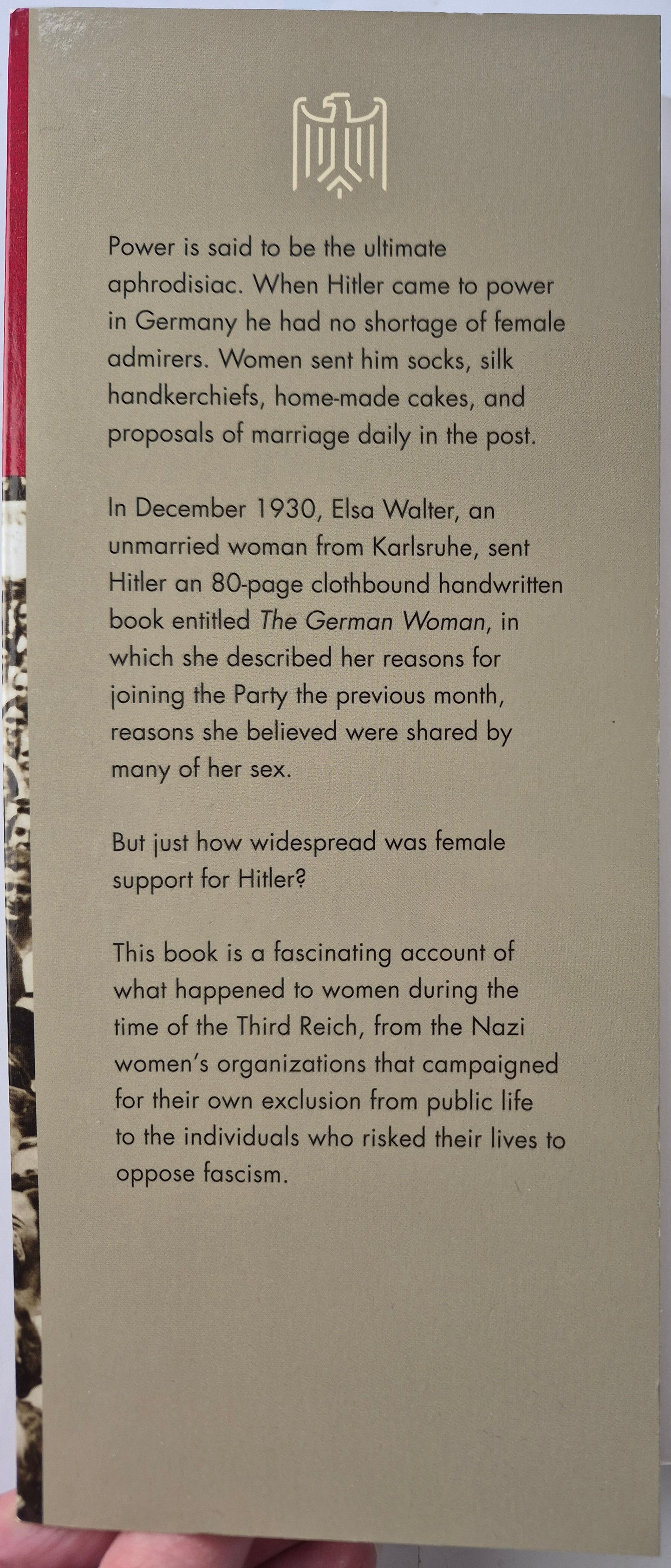 Nazi Women of the Third Reich: Serving the Swastika von Paul Roland (Sehr gut, 2018, Taschenbuch, 256 Seiten, Arcturus Pub.)