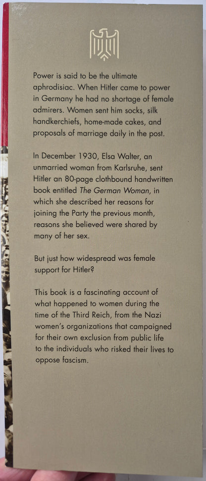 Nazi Women of the Third Reich: Serving the Swastika von Paul Roland (Sehr gut, 2018, Taschenbuch, 256 Seiten, Arcturus Pub.)