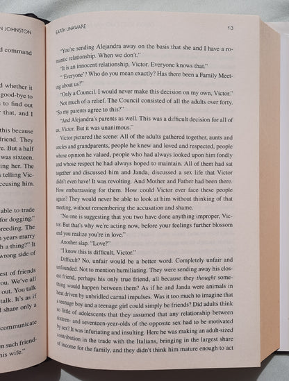 Earth Unaware by Orson Scott Card; Aaron Johnston (The First Formic War #1, Very good, 2012, HC, 368 pages, Tom Doherty Associates)
