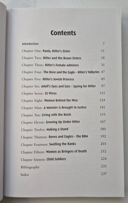 Nazi Women of the Third Reich: Serving the Swastika von Paul Roland (Sehr gut, 2018, Taschenbuch, 256 Seiten, Arcturus Pub.)