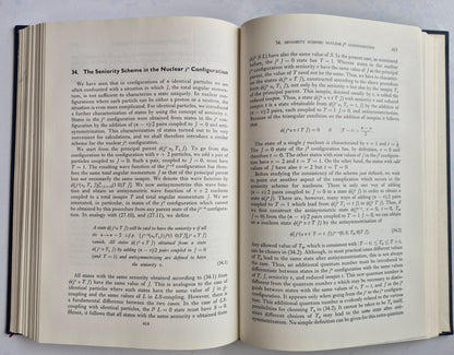 Trivia and More Trivia por Dan Carlinsky; Edwin Goodgold (Muy bueno, 1966, Tapa dura, 268 páginas, Castle Books)