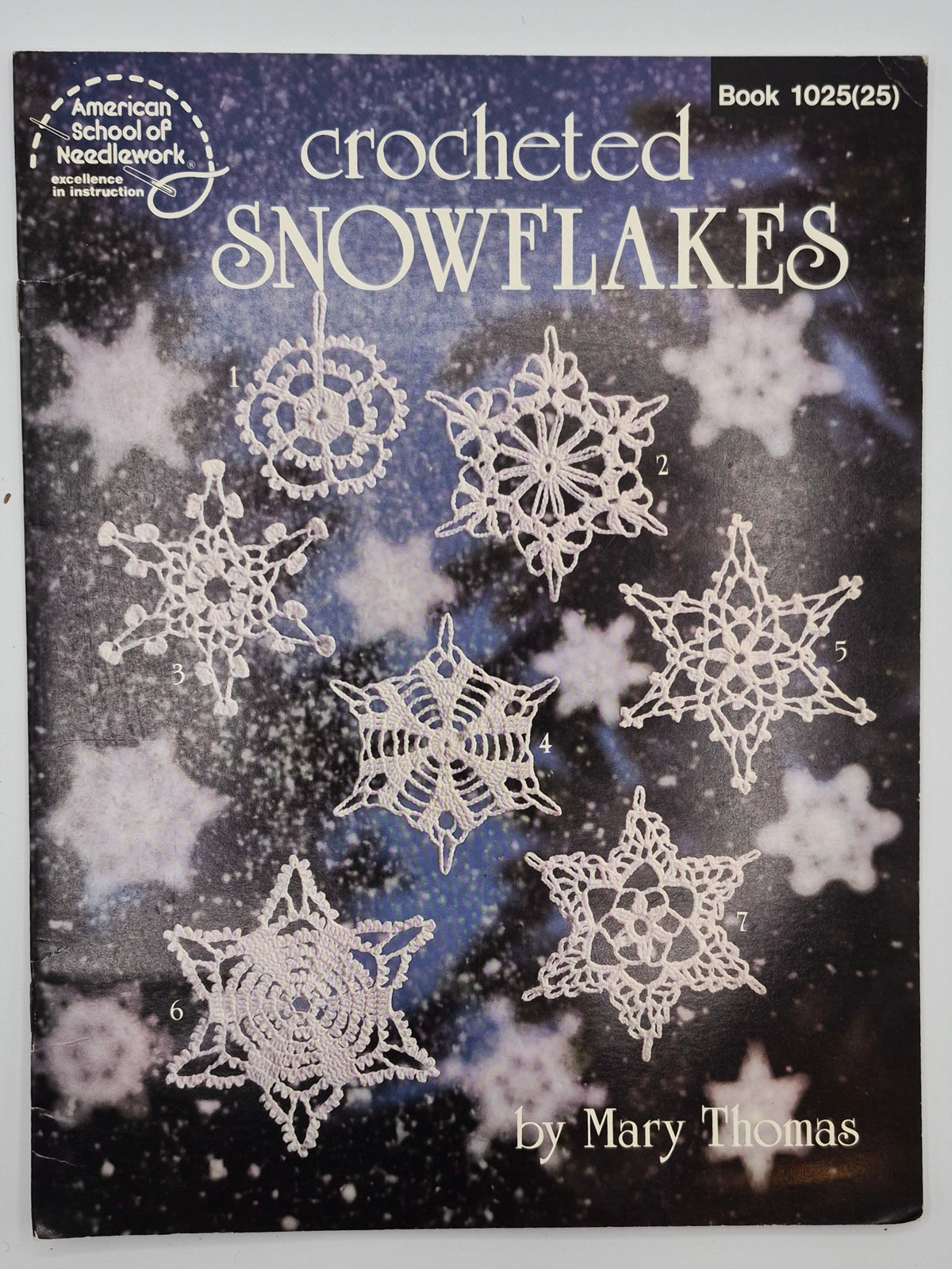 Crocheted Snowflakes by Mary Thomas (Very good, 1983, Pbk, 17 pgs, American School of Needlework)