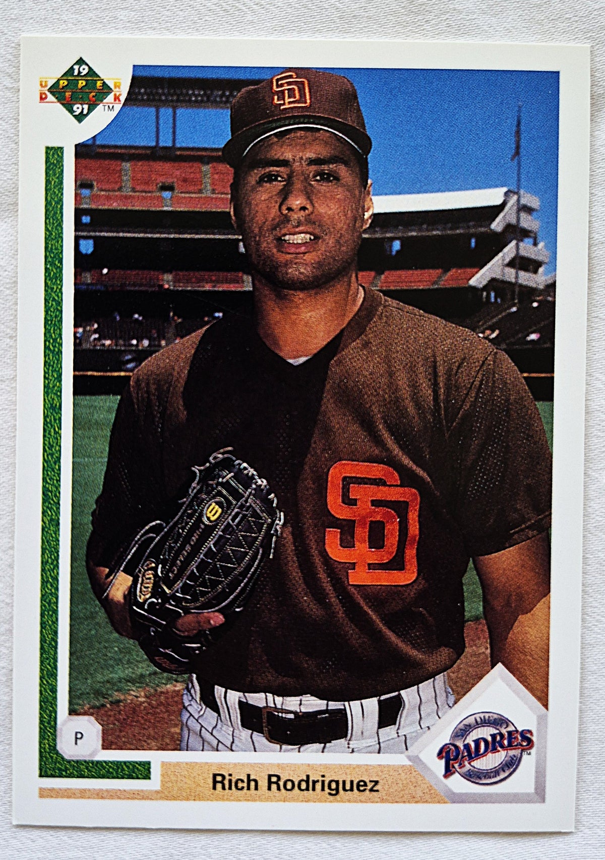 Bewertung '92 Julio Machado Milwaukee Brewers Relief Pitcher #353 Baseballkarte Nahezu Neuwertig