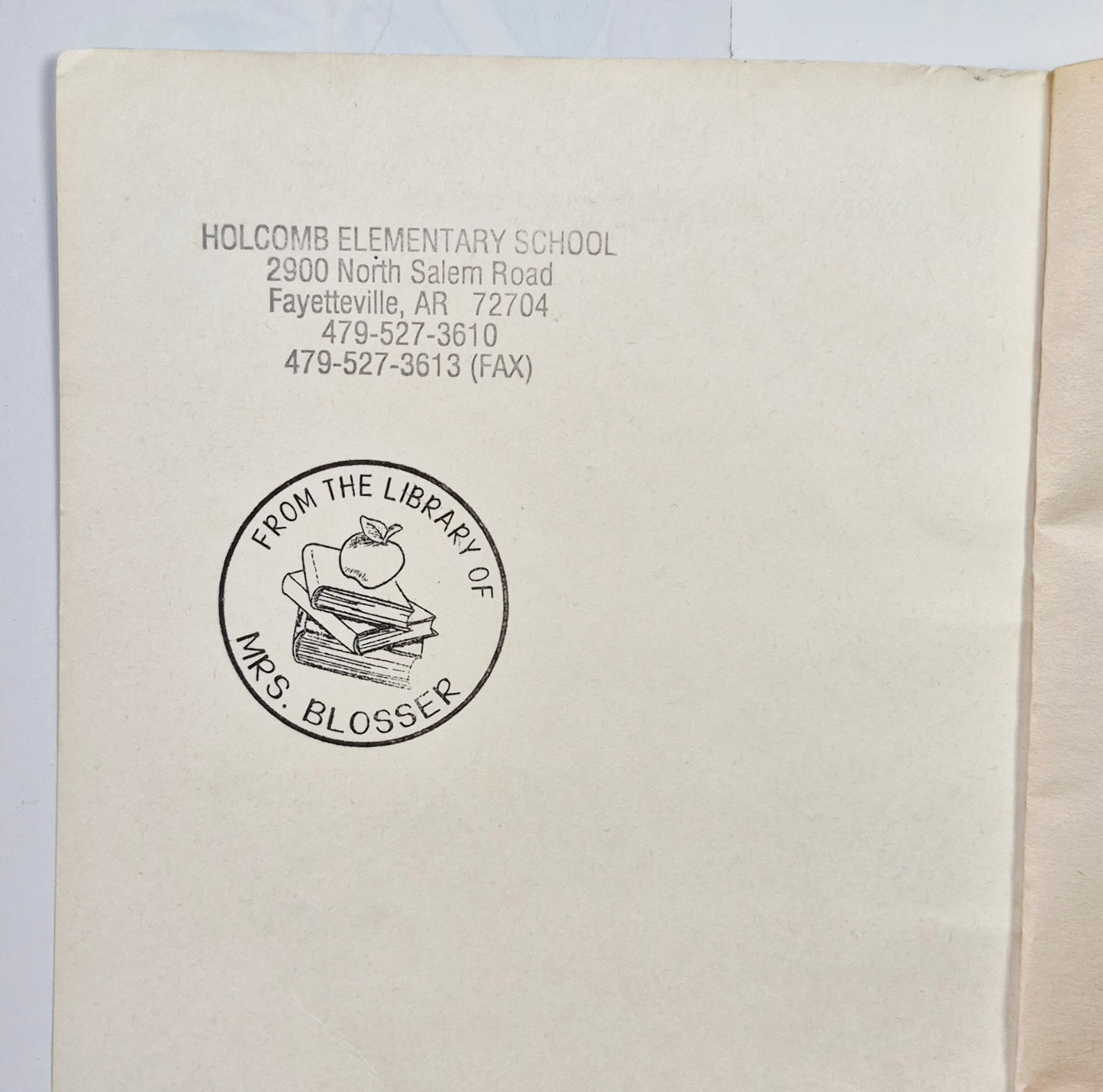 A to Z Mysteries: The Absent Author by Ron Roy (Good, 1998, Pbk, 87 pages, Scholastic)