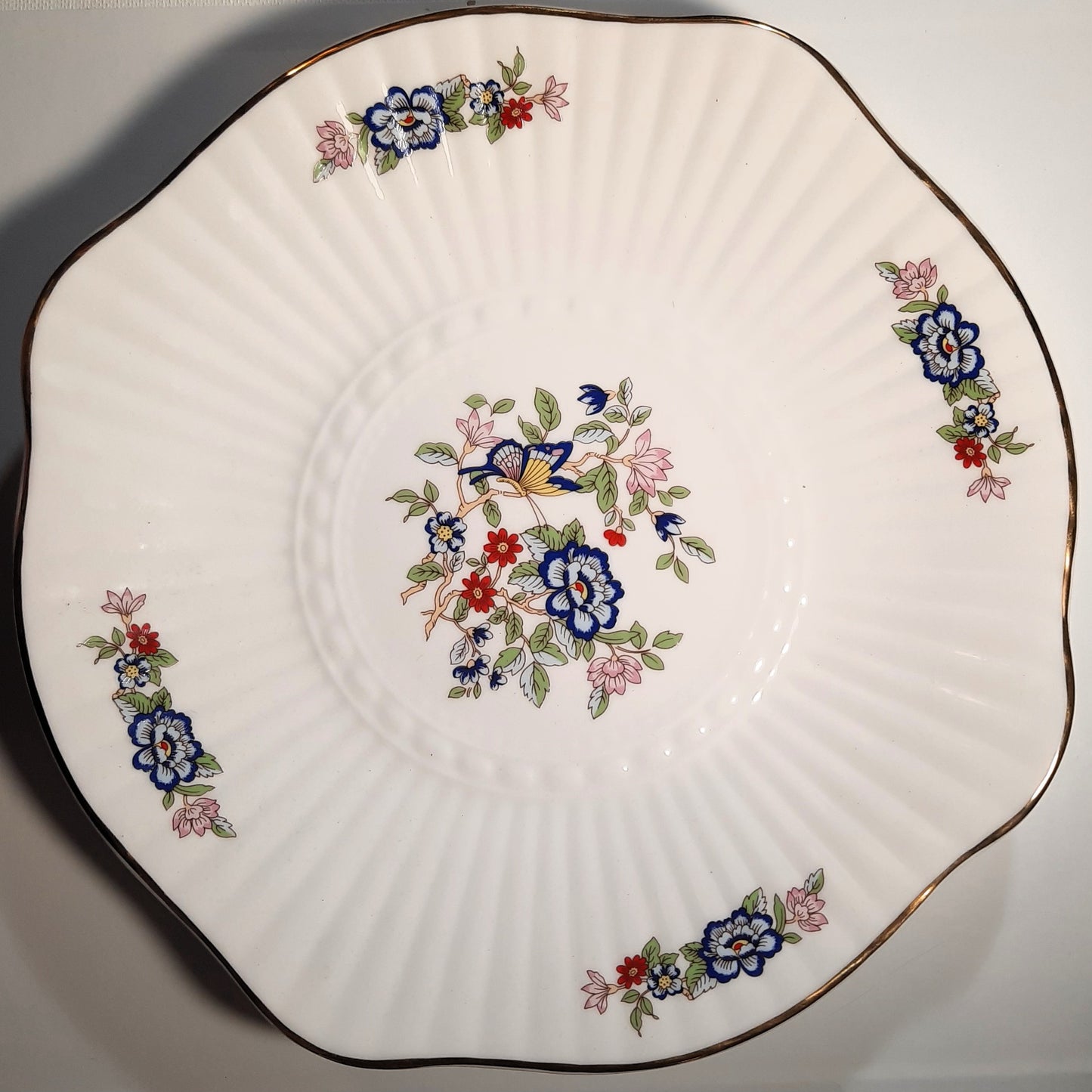 Royal Tara 9" Bread & Butter Bone China Plate Harmony Pattern Made in Galway MINT CONDITION