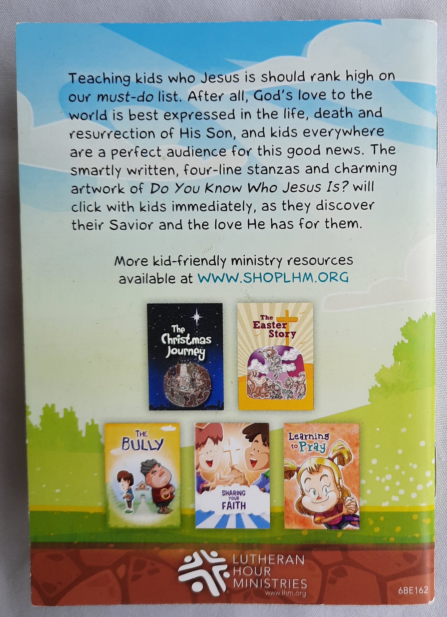 Do You Know Who Jesus Is? by Suzie Sallee; Masaru Horie (New, 2015, Pbk, 40 pages, Lutheran Hour Ministries)