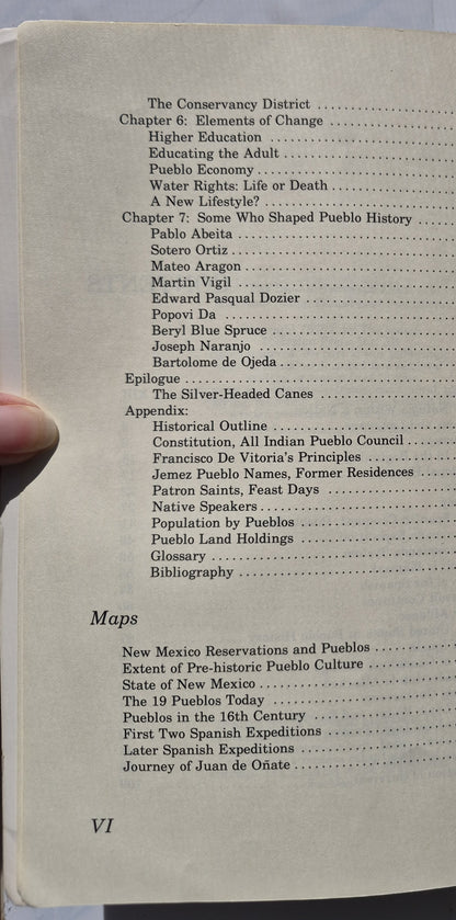 The Pueblo Indians by Joe S. Sando (Very good, 1976, Pbk, 248 pages, The Indian Historian Press)