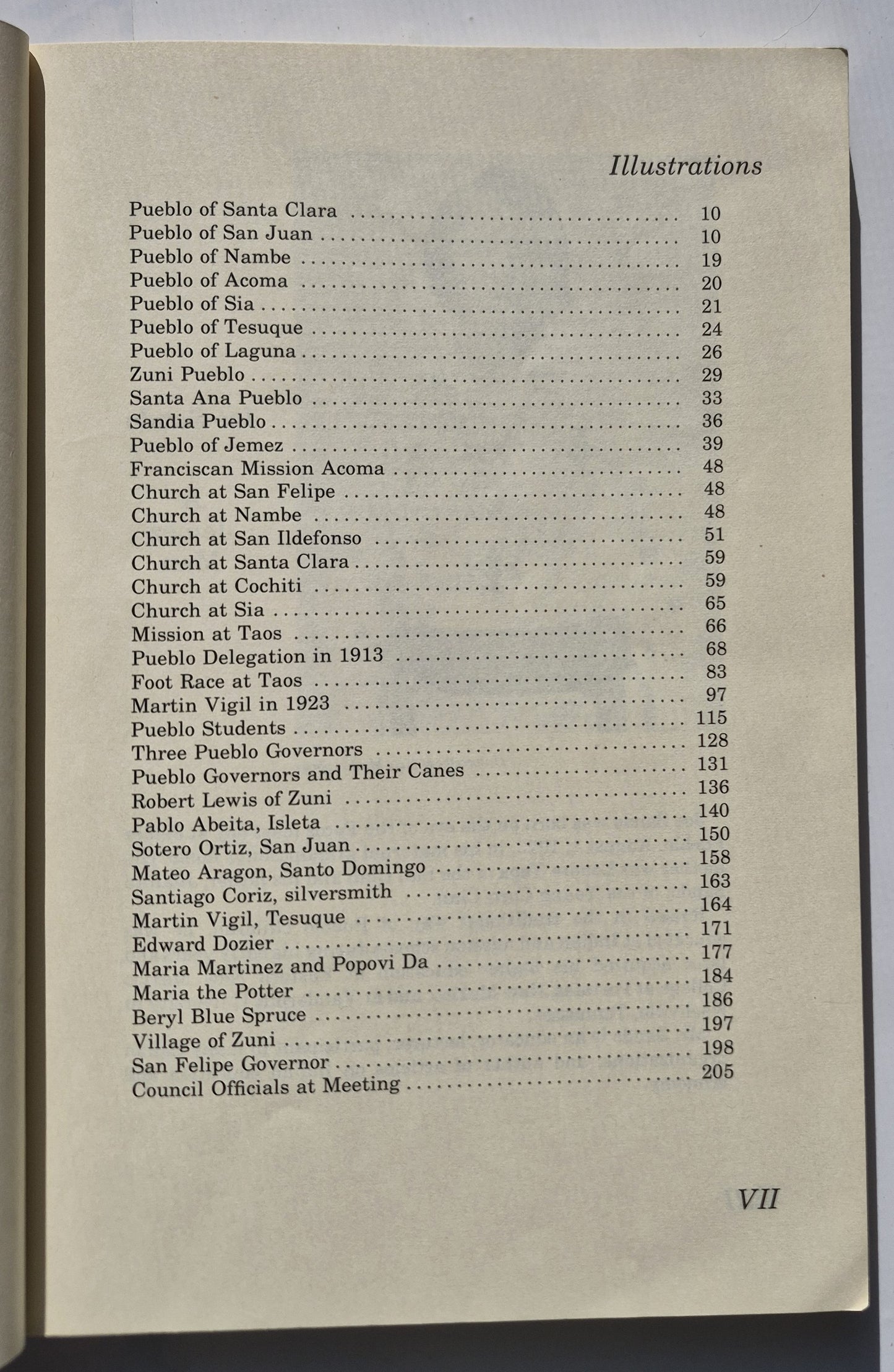 The Pueblo Indians by Joe S. Sando (Very good, 1976, Pbk, 248 pages, The Indian Historian Press)