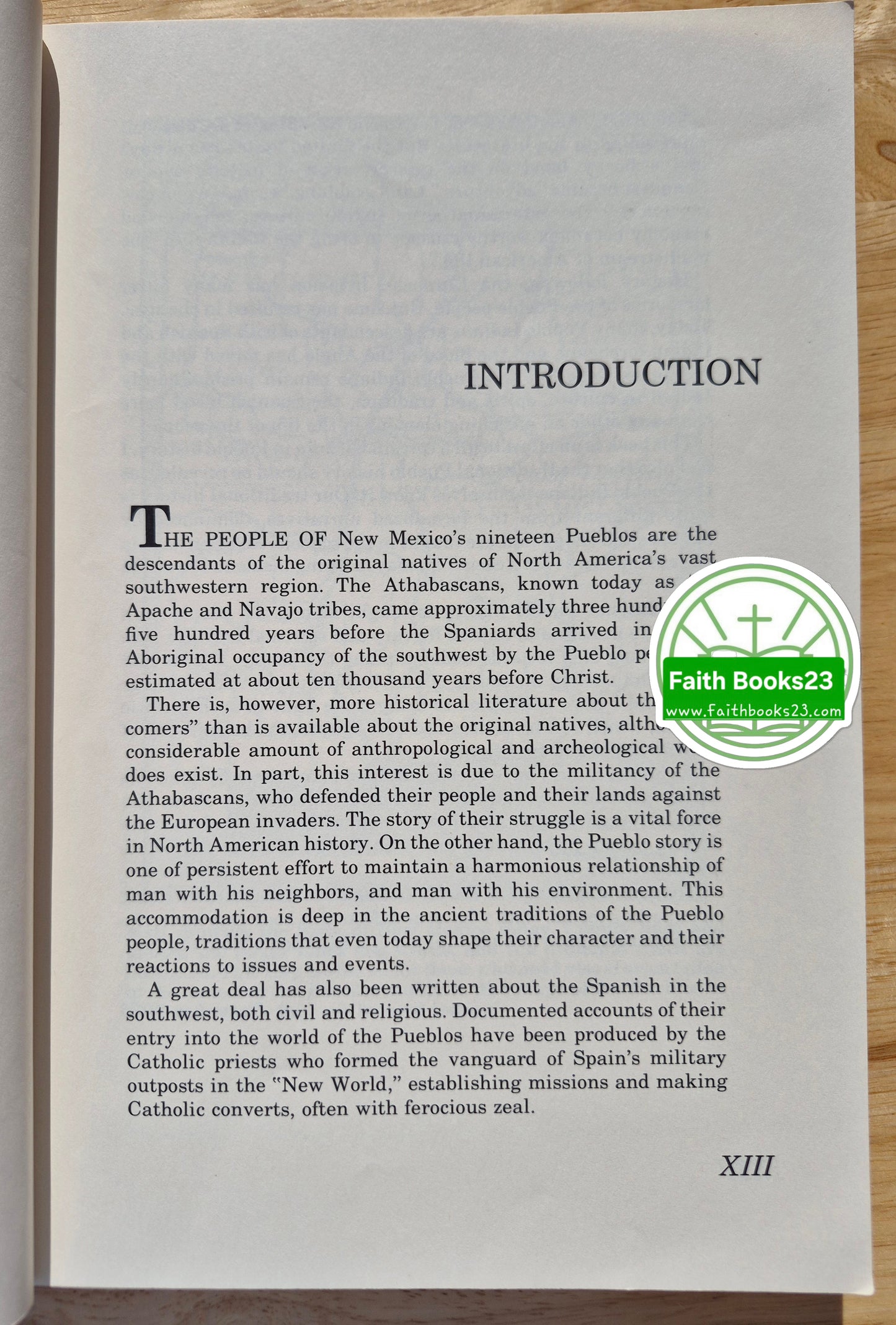 The Pueblo Indians von Joe S. Sando (Gut, 1976, Brosch., 248 Seiten, The Indian Historian Press)