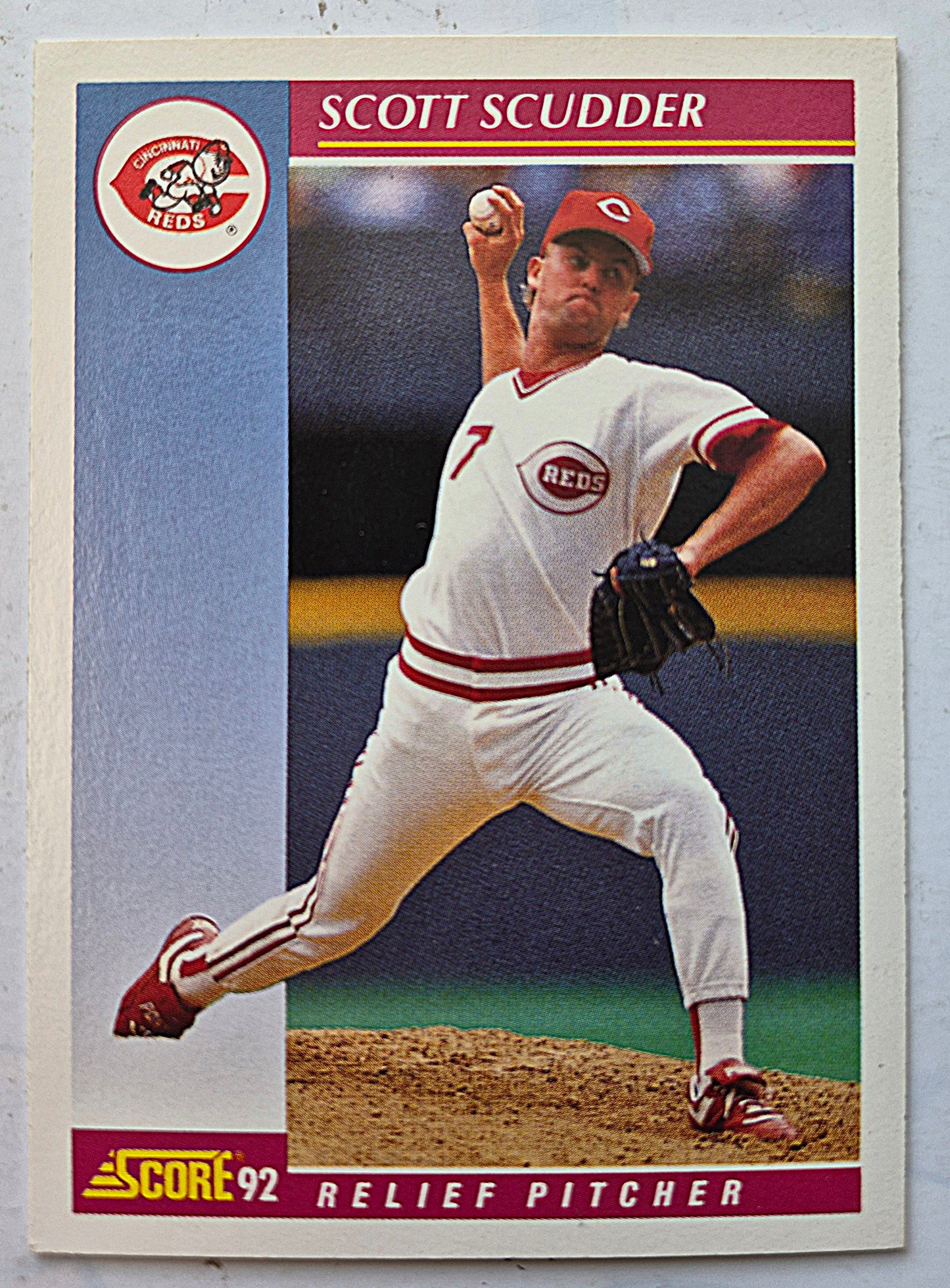 Scudder Scott Cincinnati Reds Relief Pitcher #209 Score '92 Baseball Card