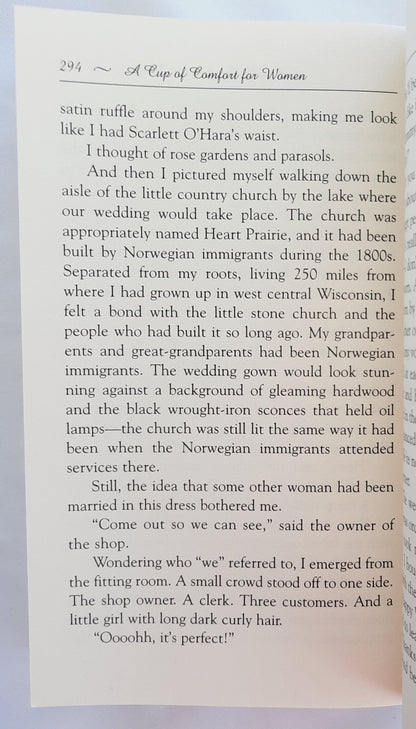 A Cup of Comfort for Women edited by Colleen Sell (Very good, 2002, Pbk, 324 pages, Adams Media)