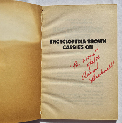 Encyclopedia Brown Carries On von Donald J. Sobol (Gut, 1980, Taschenbuch, 62 Seiten, Scholastic)