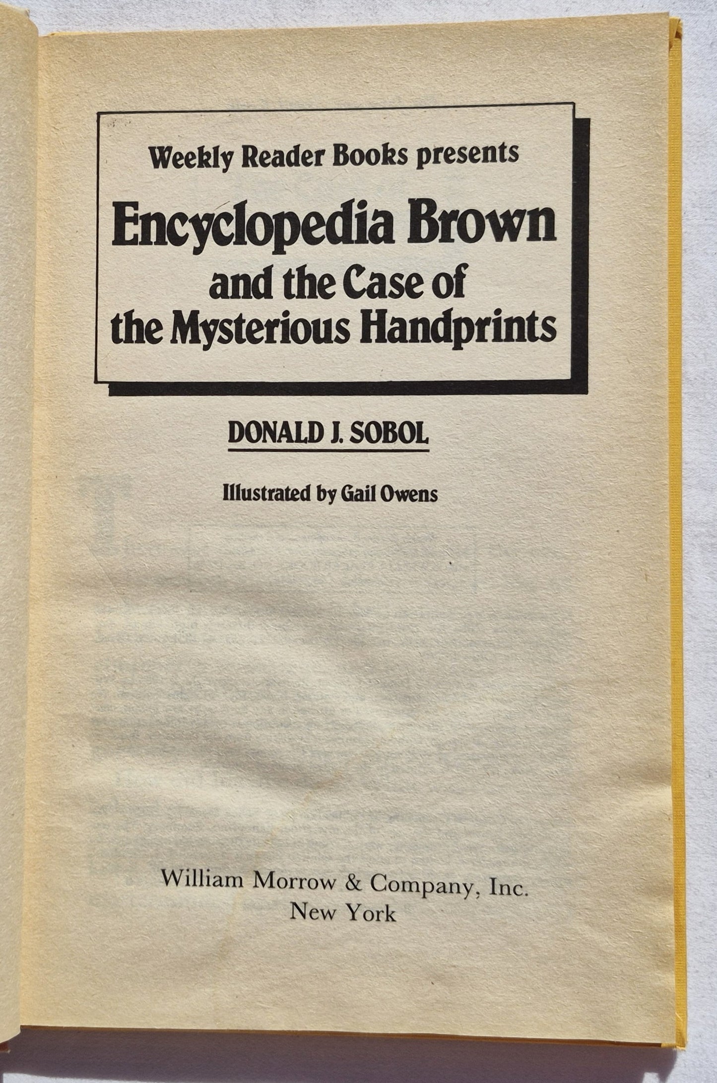 Encyclopedia Brown und der Fall der mysteriösen Handabdrücke von Donald J. Sobol (Gut, 1985, gebunden, 91 Seiten, William Morrow & Co.)