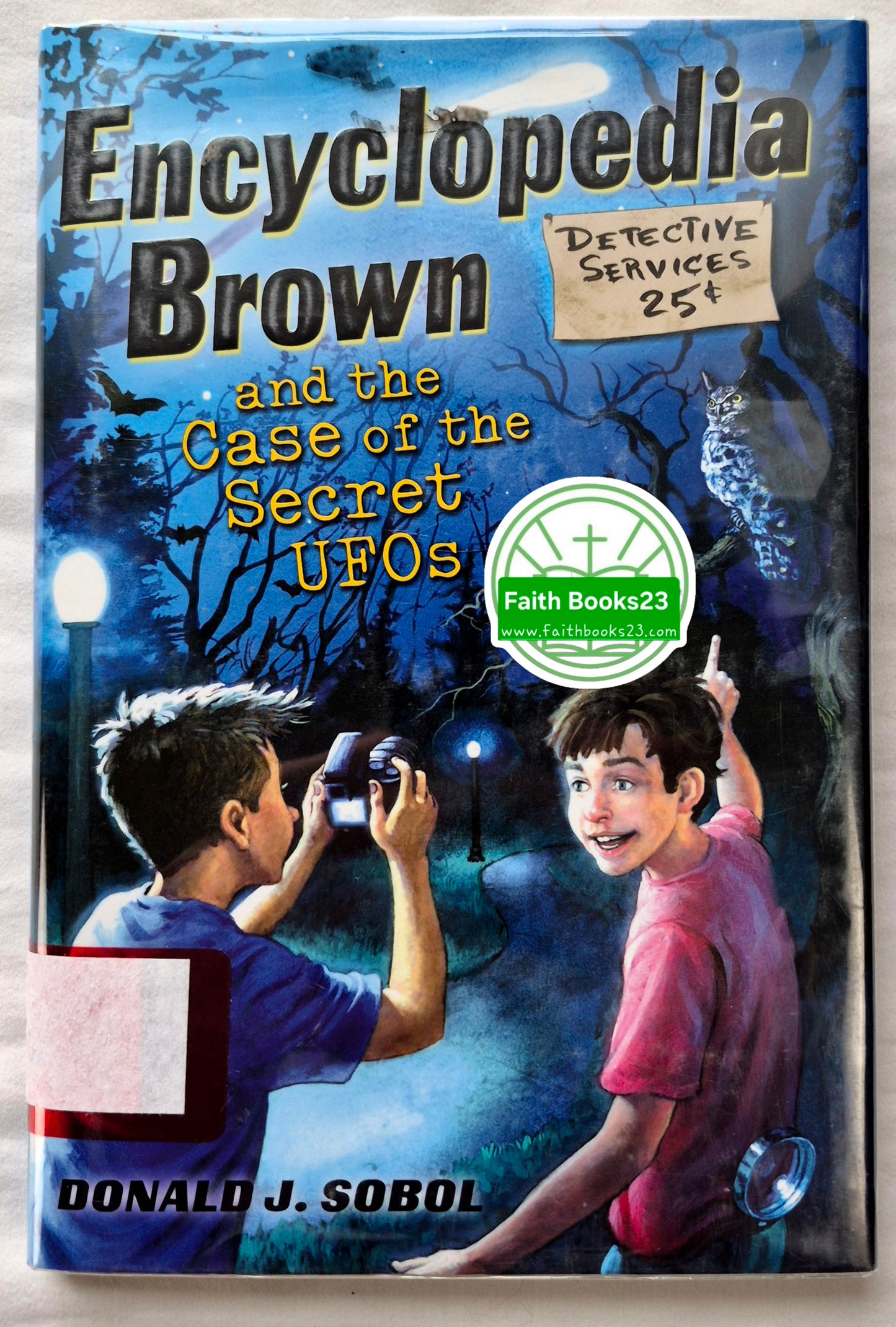 Encyclopedia Brown und der Fall der geheimen UFOs von Donald J. Sobol (Sehr gut, 2010, geb., 84 S., Dutton Children's Books)