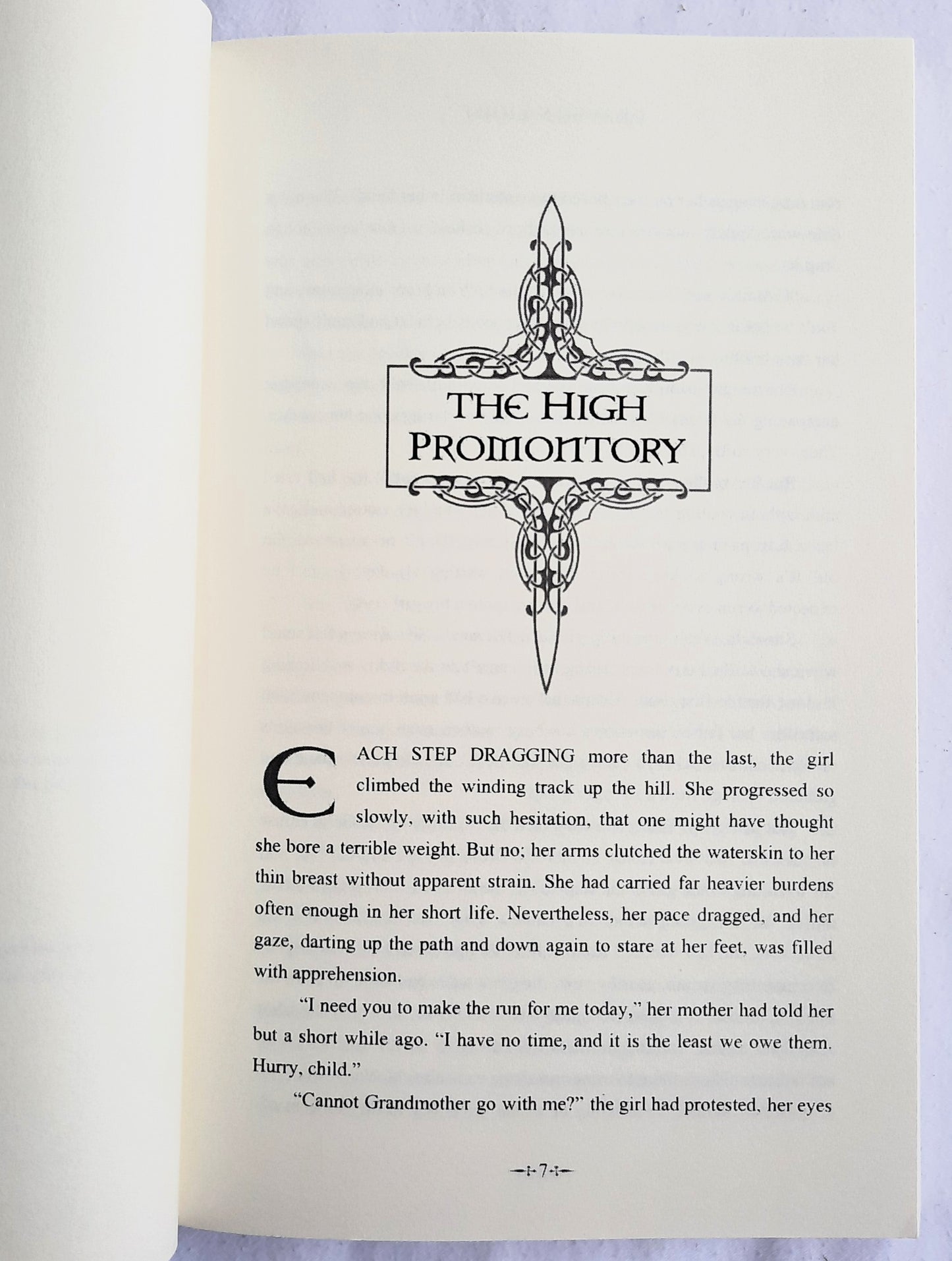 Draven's Light by Anne Elisabeth Stengl (Tales of Goldstone Wood, Like New, 2015, Pbk, 184 pages, Rooglewood Press)