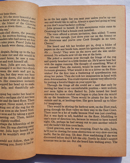 South Island Stowaway by Essie Summers (Good, 1972, Pbk, 191 pages, Harlequin)