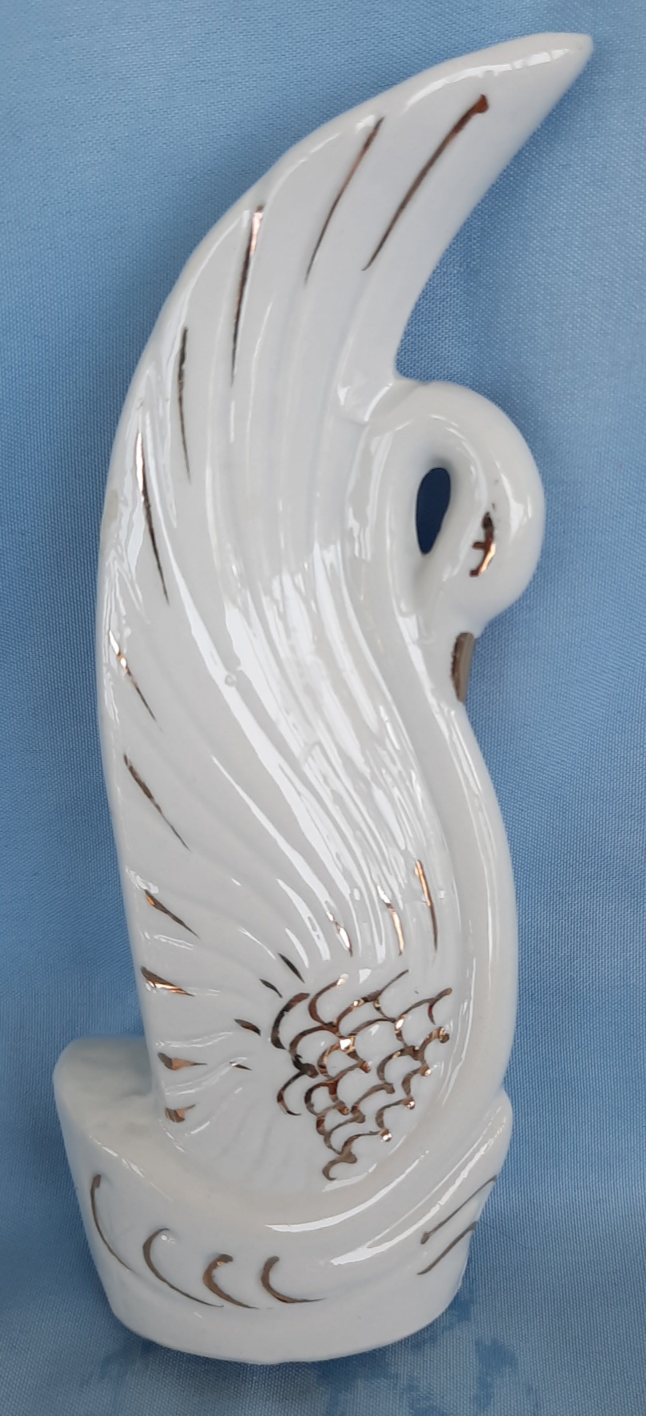 Vintage Porcelain Swan Bud Vase with Gold trim Made in China 6" - VERY GOOD Condition