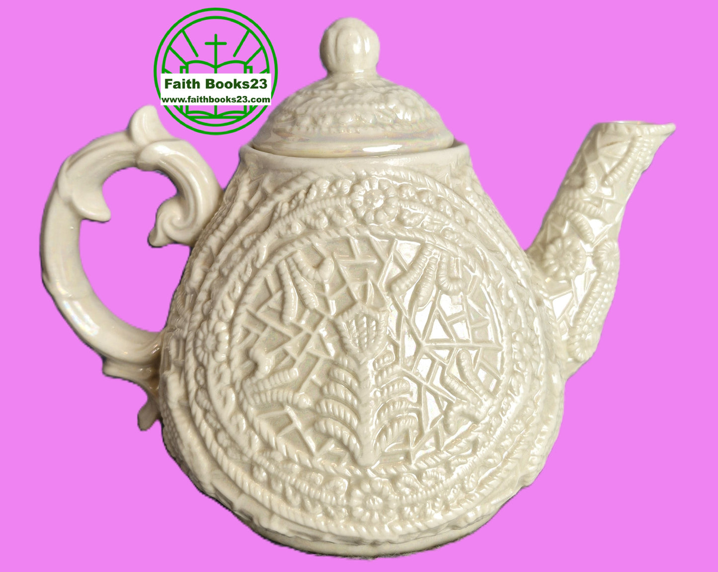 Teekanne mit Deckel Keramik Geprägt Irisierend Elfenbein (Sehr gut, Made in China)